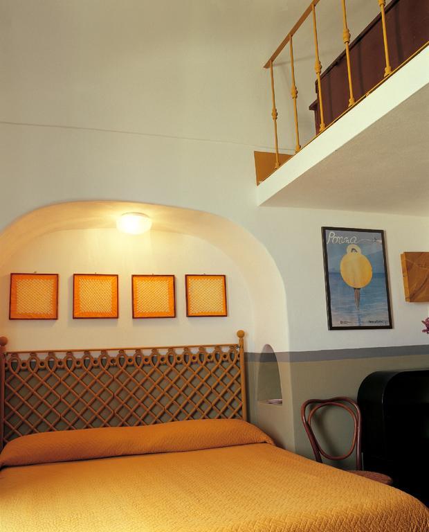 Villa Laetitia Πόντσα Δωμάτιο φωτογραφία